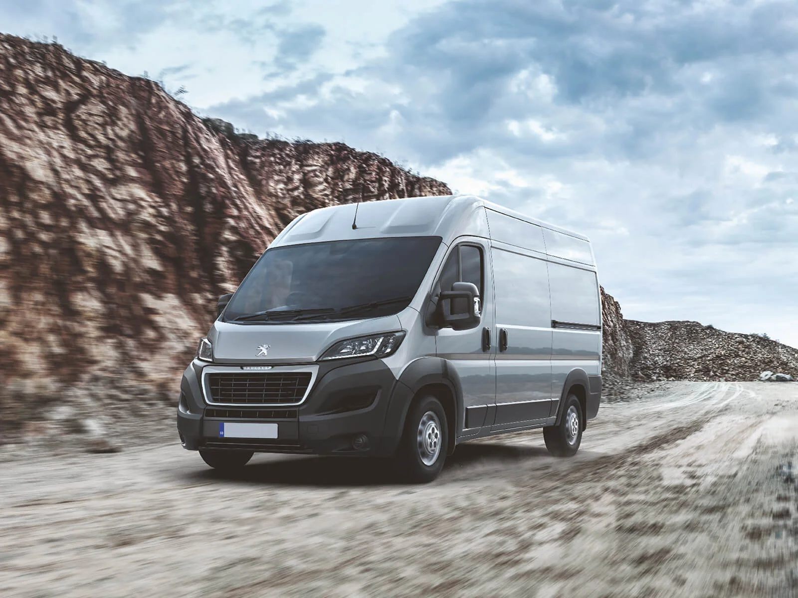 Here’s Why a Peugeot Boxer Professional Van is a Great Choice For Your Business