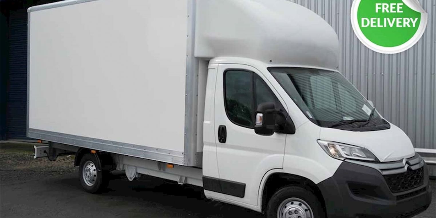 Citroen E-Relay Luton vs Renault Master Z.E. Luton