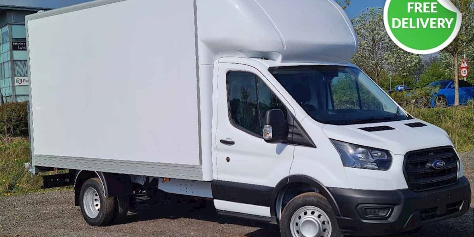 Citroen e-Relay Luton vs Ford e-Transit Luton