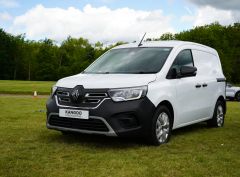Government Set to Ease EV Sales Targets: What It Means for Van Buyers and Fleets