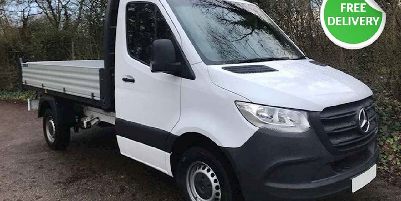 Mercedes-Benz eSprinter vs Peugeot e-Boxer