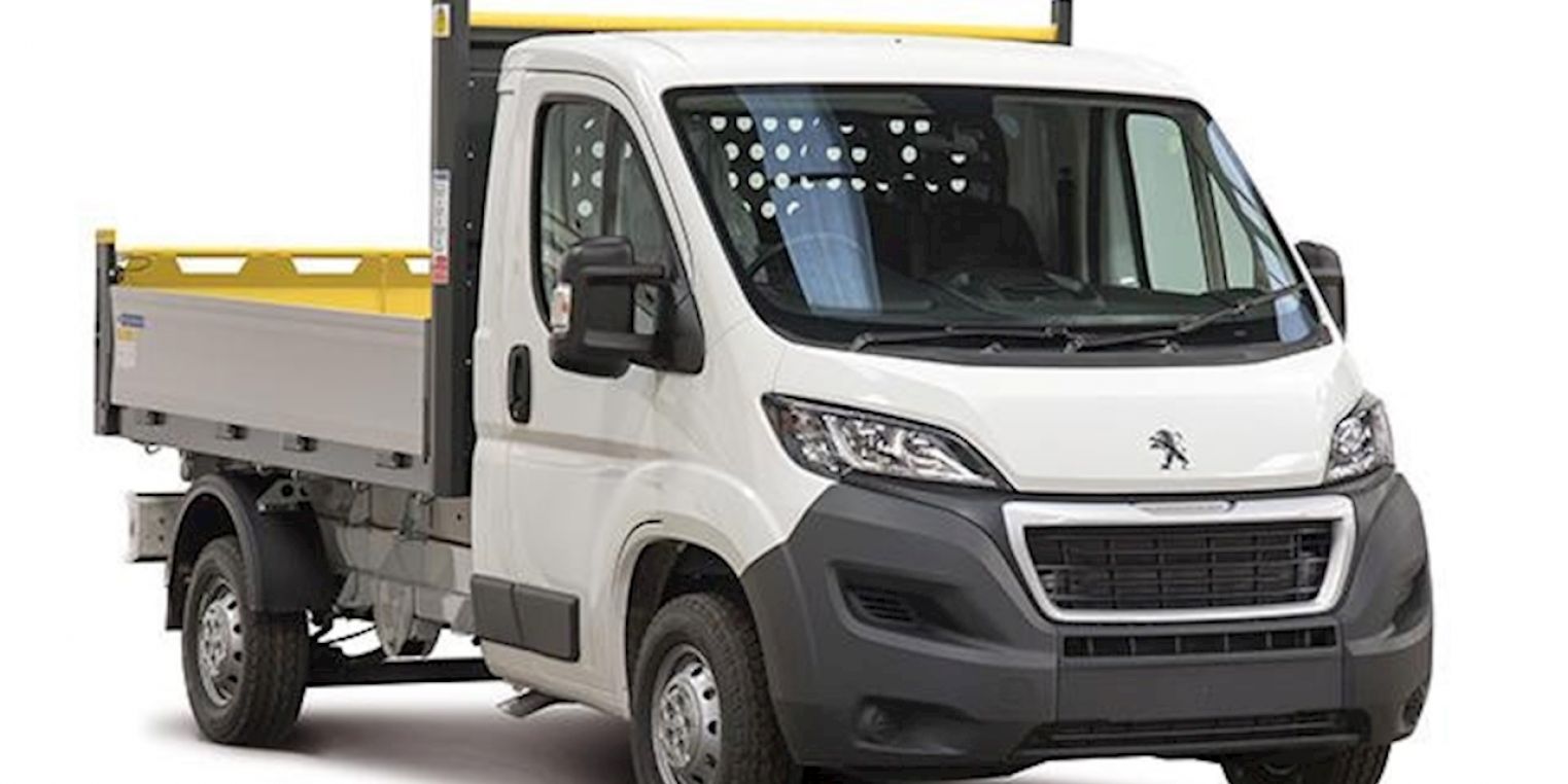 Peugeot e-Boxer Electric Tipper