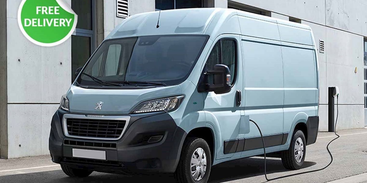 Peugeot e-Boxer Luton vs Vauxhall Movano-e Luton