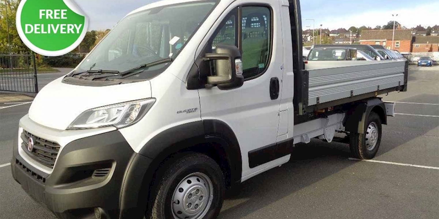 Tipper: Fiat e-Ducato vs Renault Master Z.E.