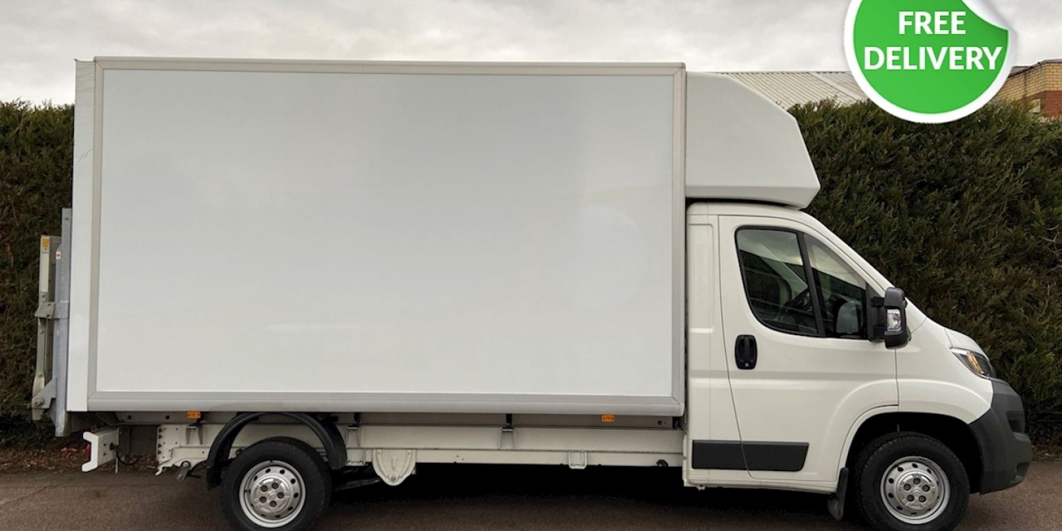 Vauxhall Movano Luton Review